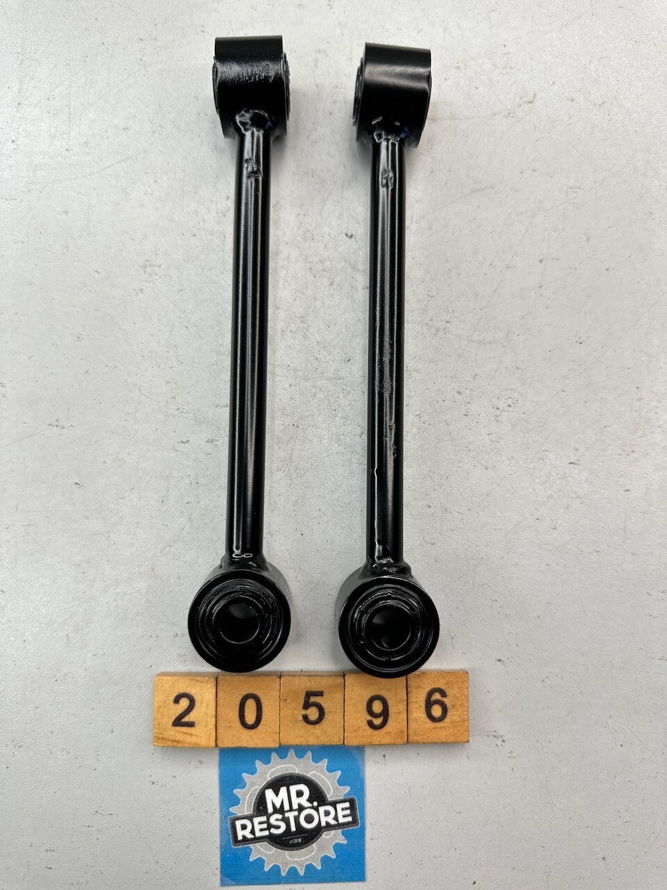 Yamaha RZ250 RZ350 RD350 RD250 YPVS Pair of Lower Engine Stays (repainted)