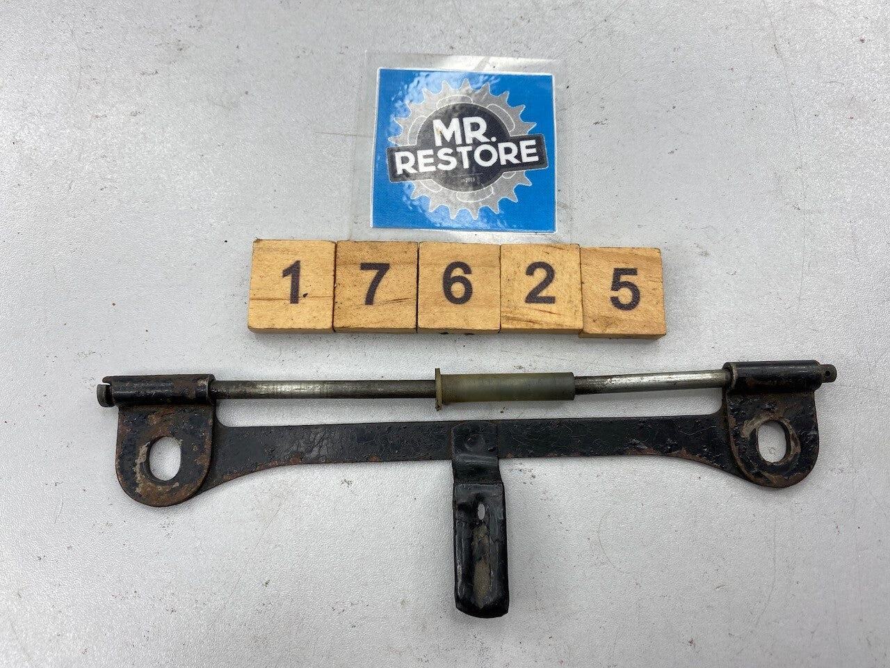 Honda GL1000 Goldwing 1976-79 Shelter Hinge 50414-371
