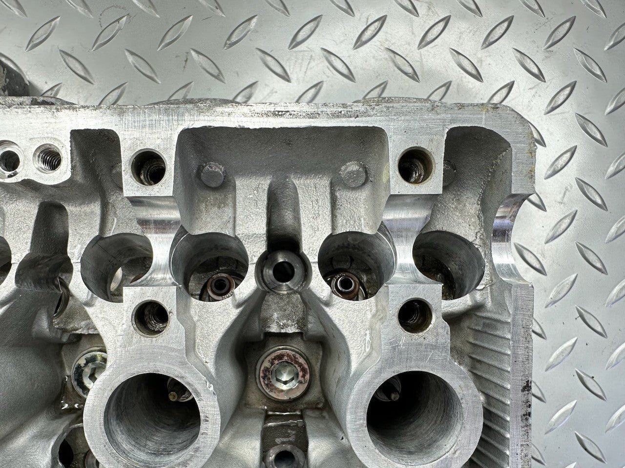 Honda CBR250R MC19 KY1 Cylinder Head