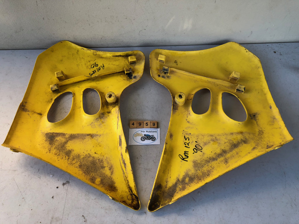 Suzuki RM125 Cowl 1990 (pair) 17762-28E Â 17761-28E OEM