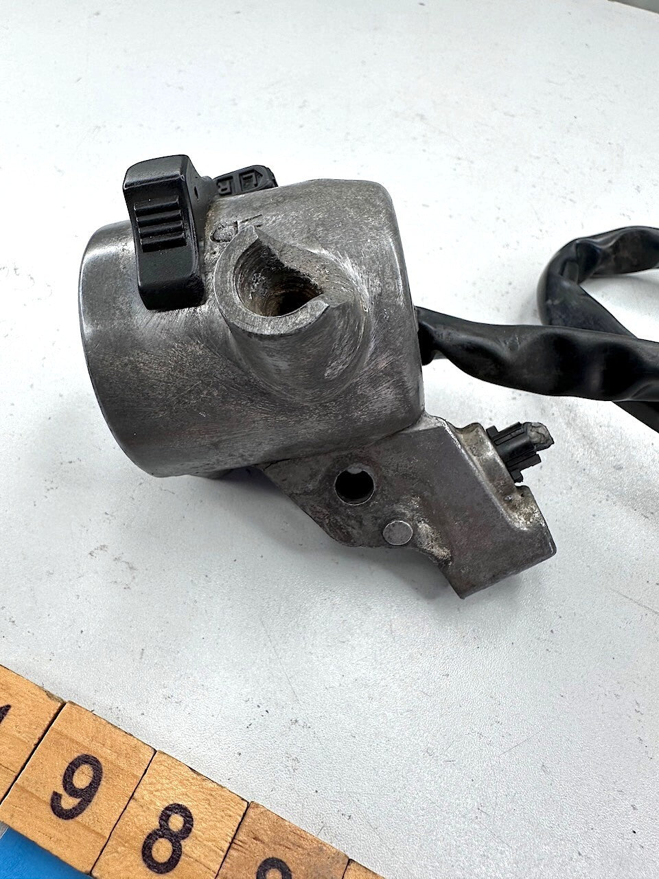 Yamaha V90 T 1982 R/H Handlebar Switch