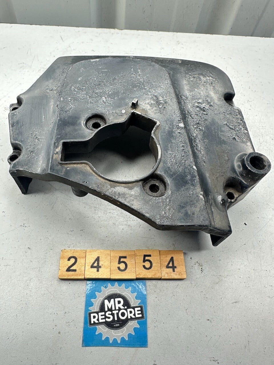 Suzuki GSX750 Katana Engine Sprocket Cover