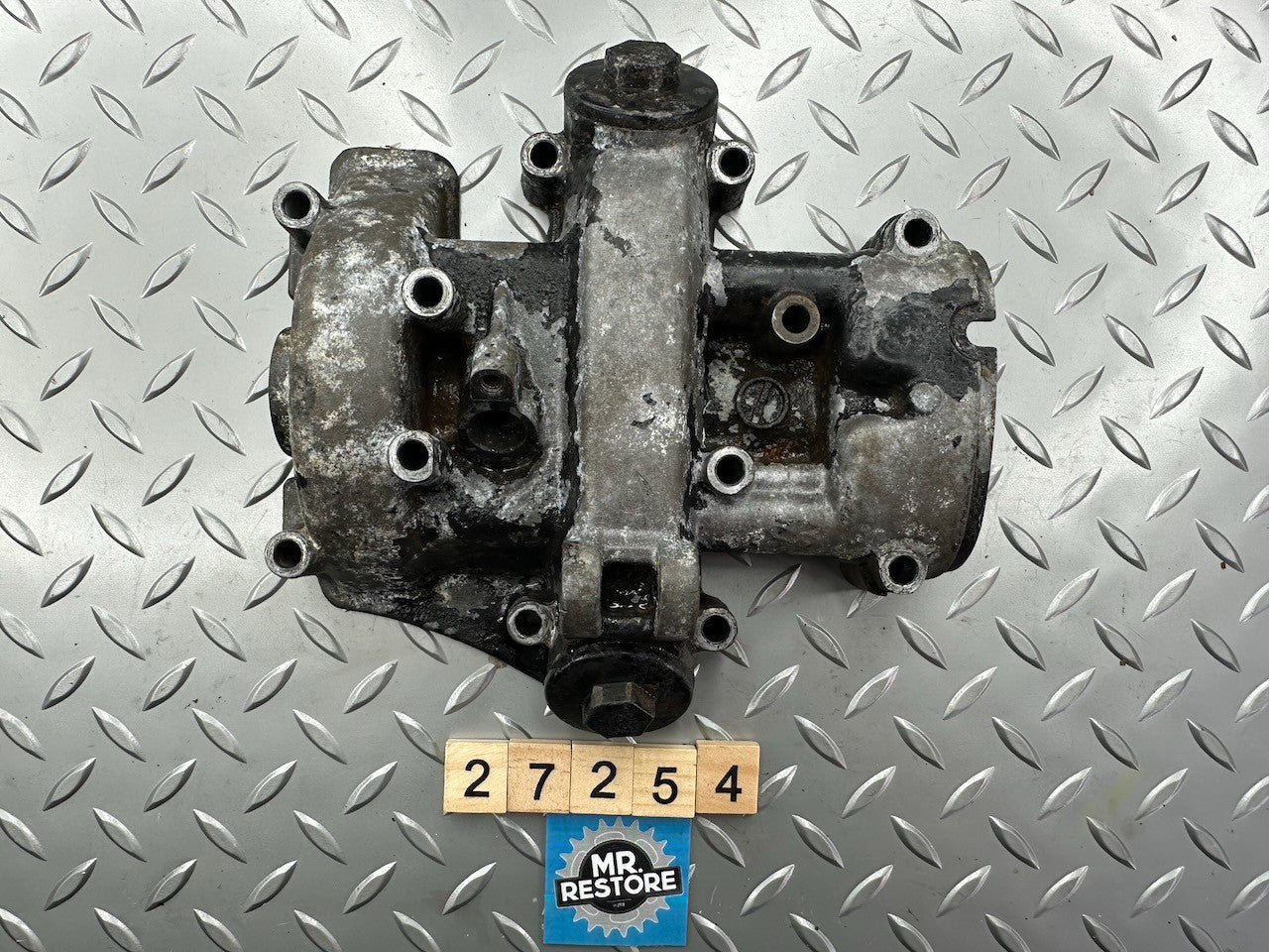 Suzuki SP370 '78-79' Rocker Cover & Caps