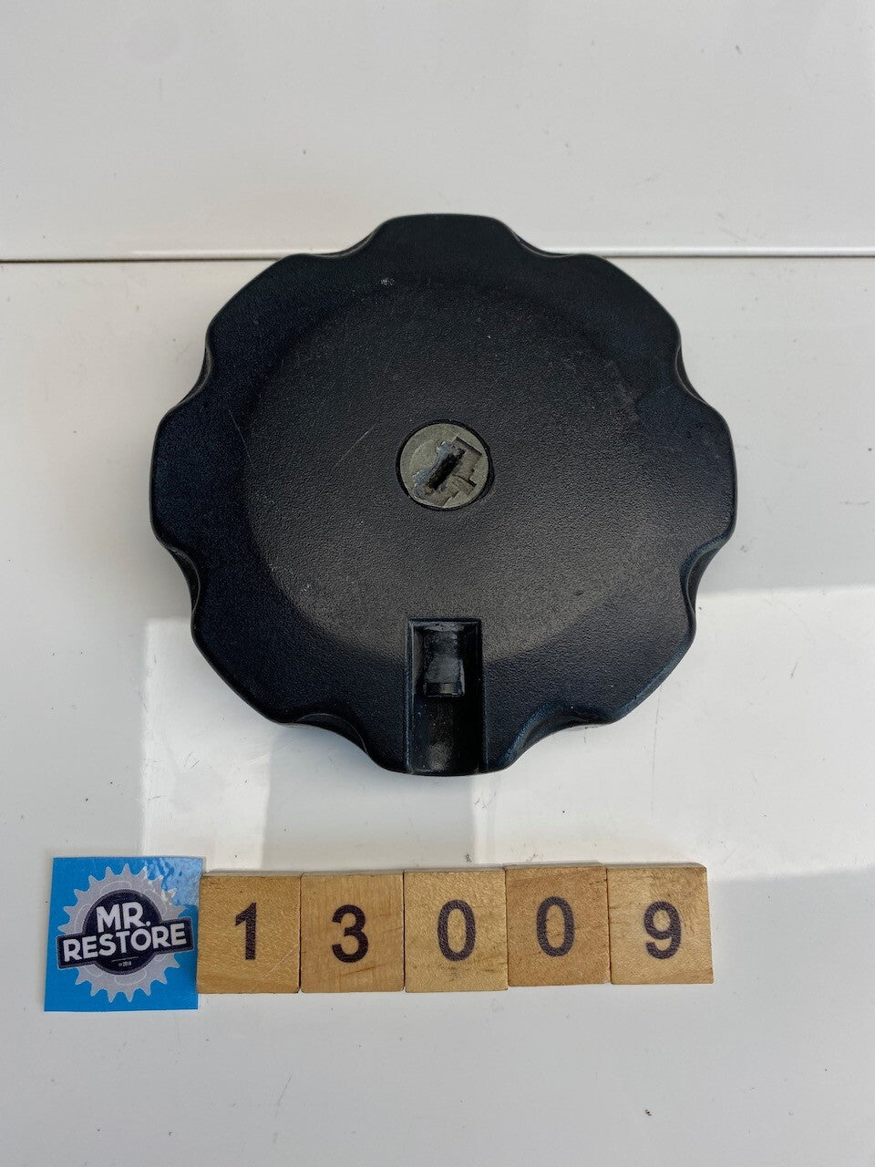 Honda XL Vintage Classic Fuel Gas Tank Cap OEM - VMX - (no key)