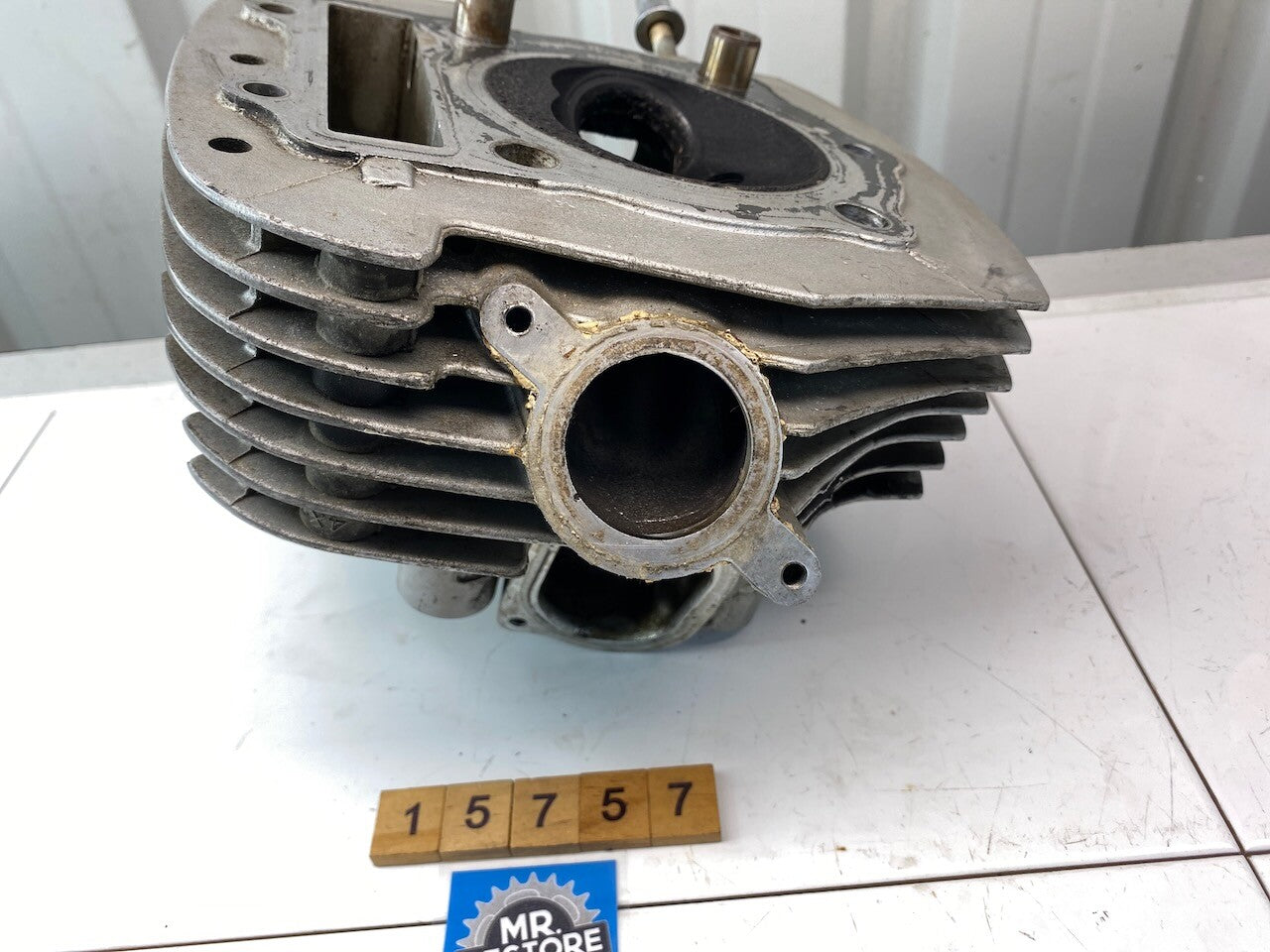 Yamaha XV1000 Virago 1984-85 Cylinder Head Assy 42H-11110