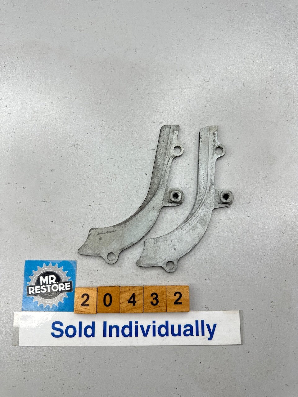 Honda CBR250RR CBR250R MC22 MC19 Drive Chain Guide 11343-KY1
