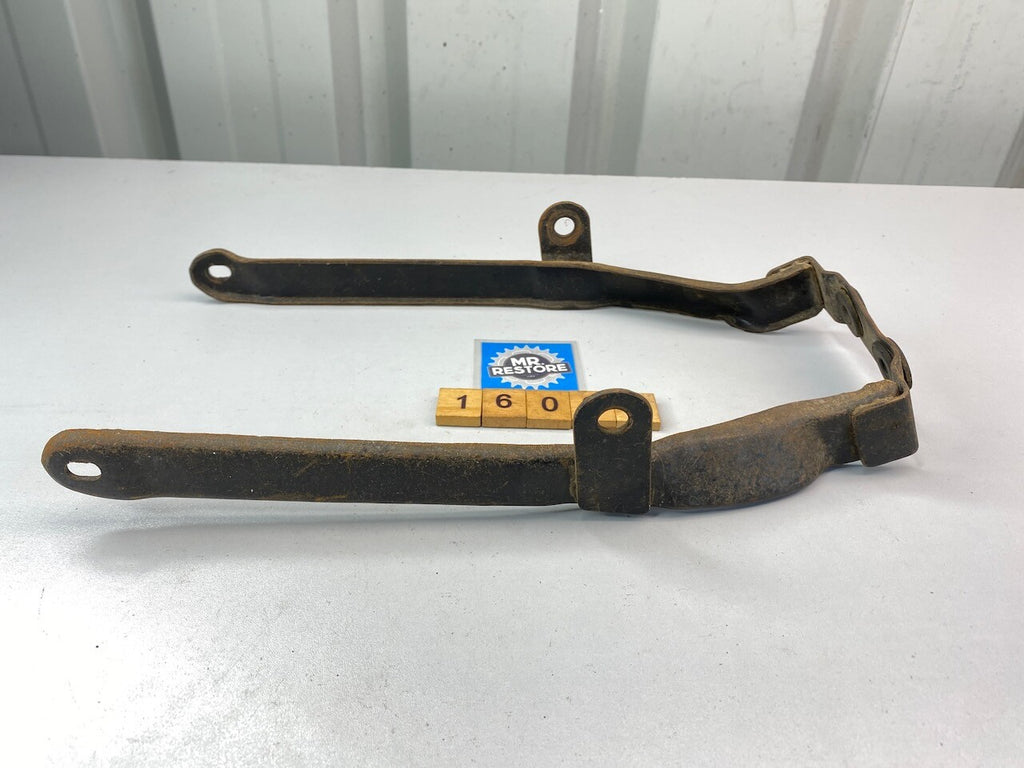 Suzuki GS1000 GS850 GSX1100 GSX750 Rear Fender Mudguard Stay Bracket 63120-49000