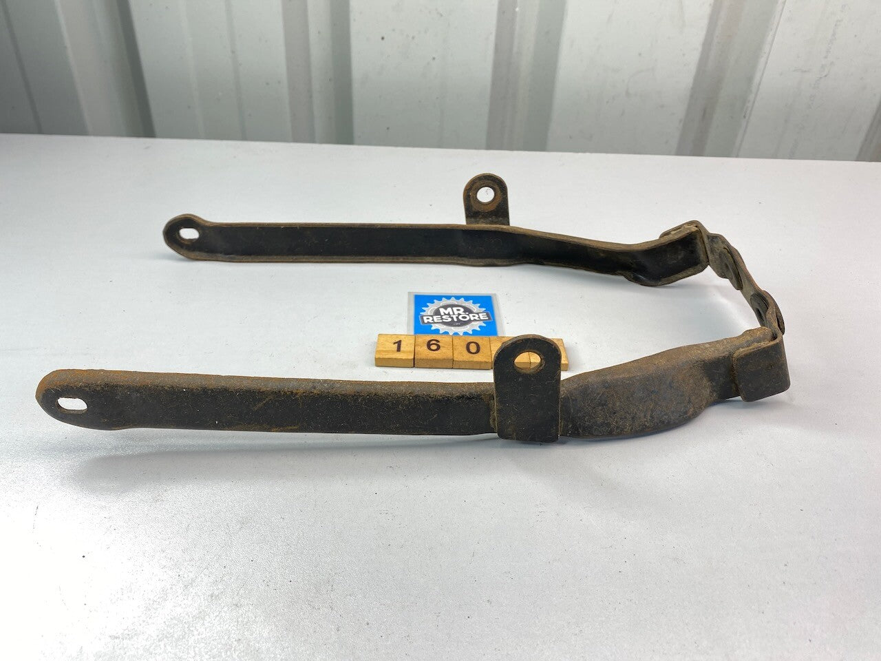 Suzuki GS1000 GS850 GSX1100 GSX750 Rear Fender Mudguard Stay Bracket 63120-49000