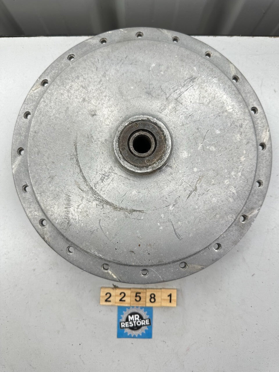 Suzuki T500 Titan Wheel Hub