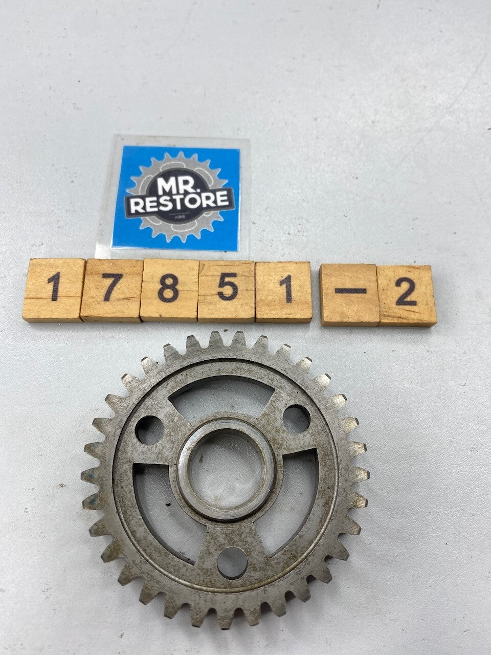 Yamaha SR500 SR400 XT500 TT500 Transmission 1st Wheel Gear 583-17211