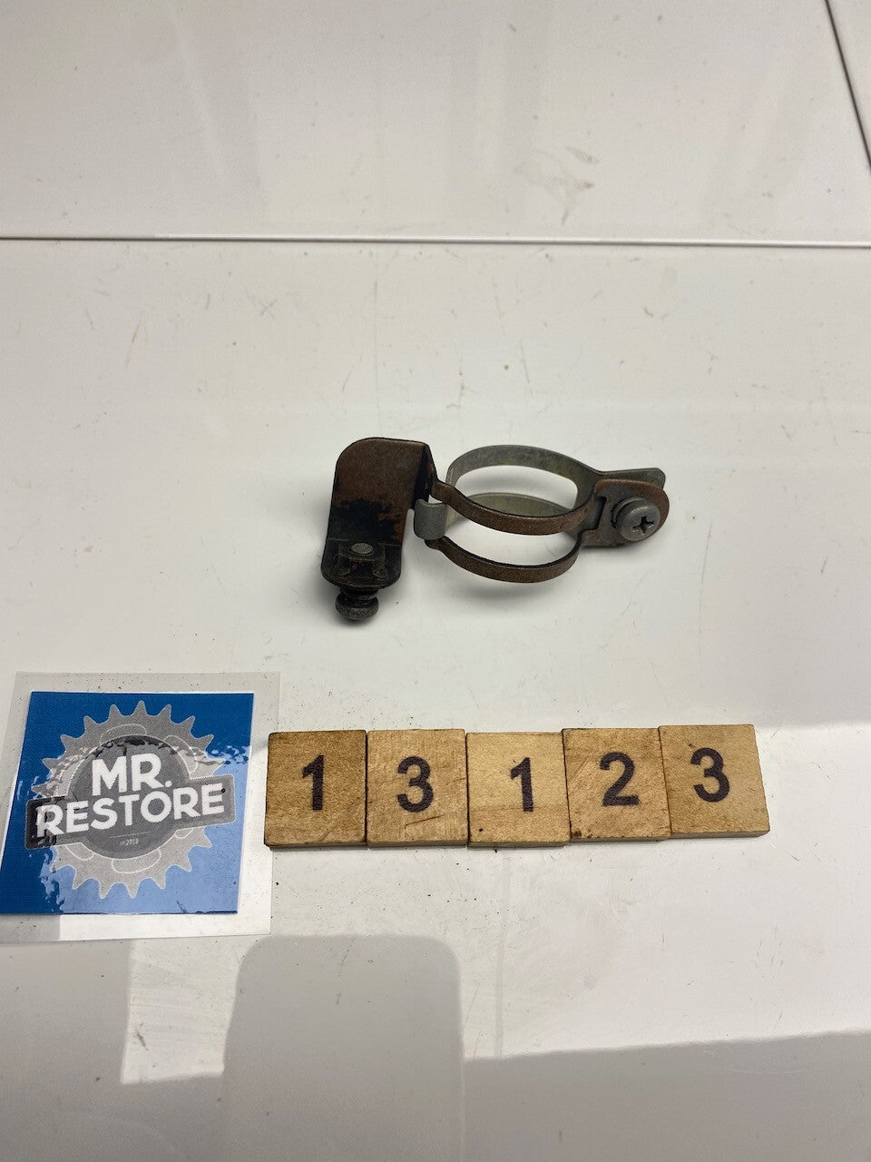 Yamaha FZR250 Fuel Filter Band 26H-24568 & 1HX-24566