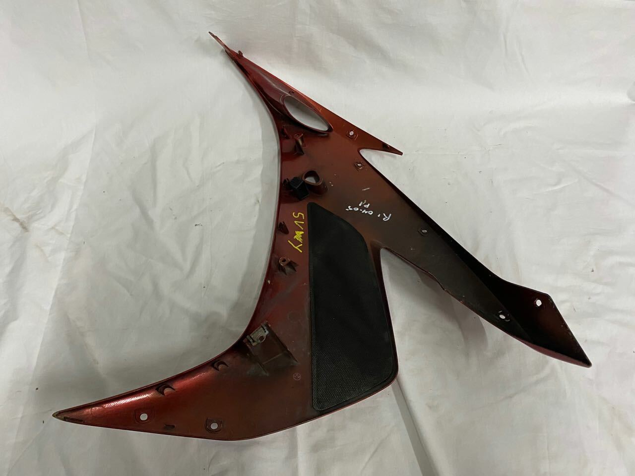 Yamaha R1 YZF 04-06 RH MID PANEL 5VY-2835V Red