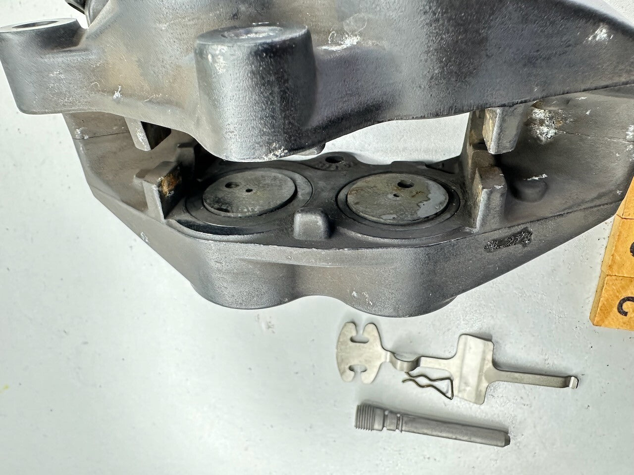 BMW K1200S 03-08 R1200RT R1200S R1100S R1150GS Front Left Brake Caliper (tested)