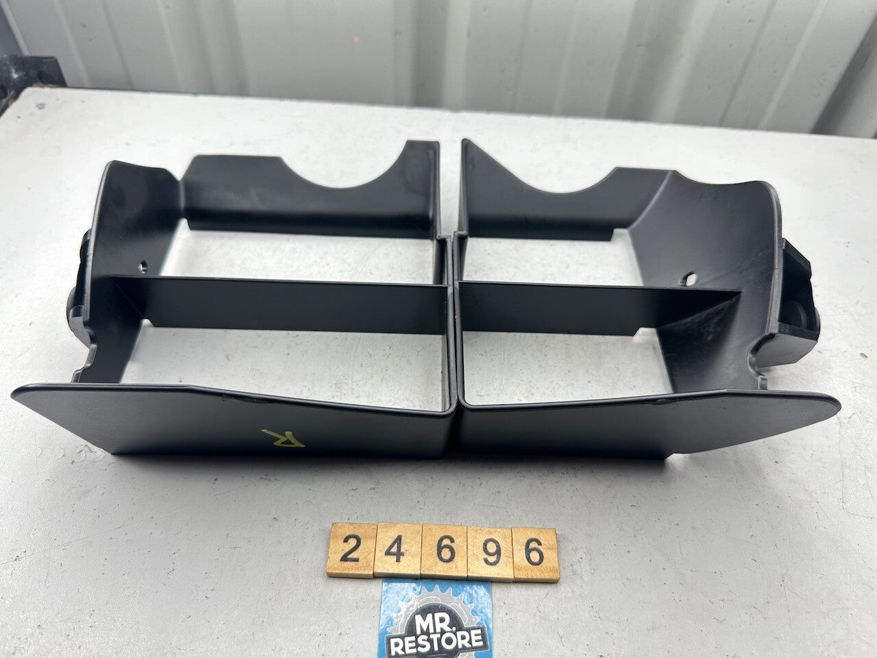 BMW G650GS F650GS Pair of Radiator Air Duct Vents 17112343554  17112343553