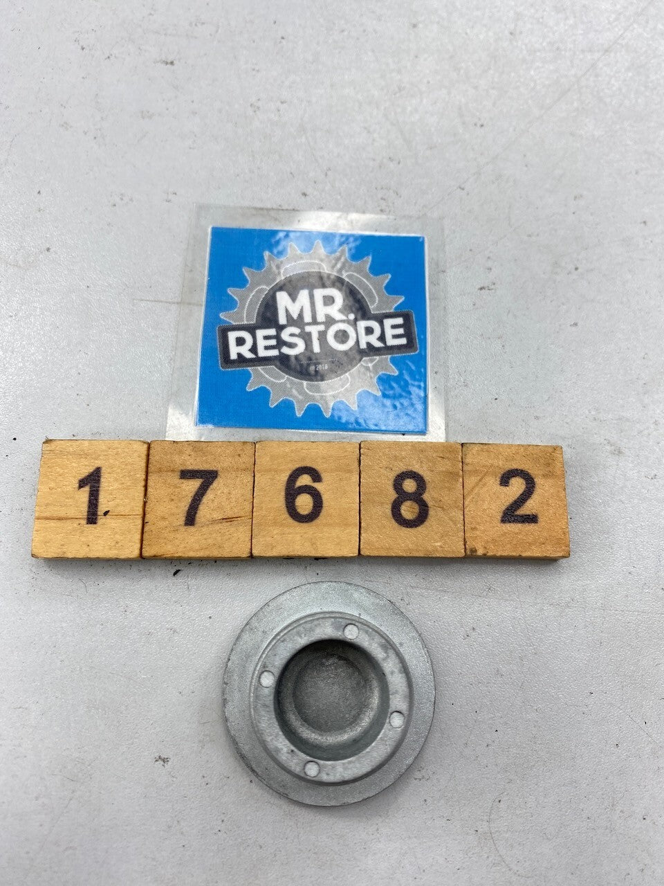 Honda GL1200 GL1100 GL1000 CB450 CB350 Cylinder Block Bolt 90008-443