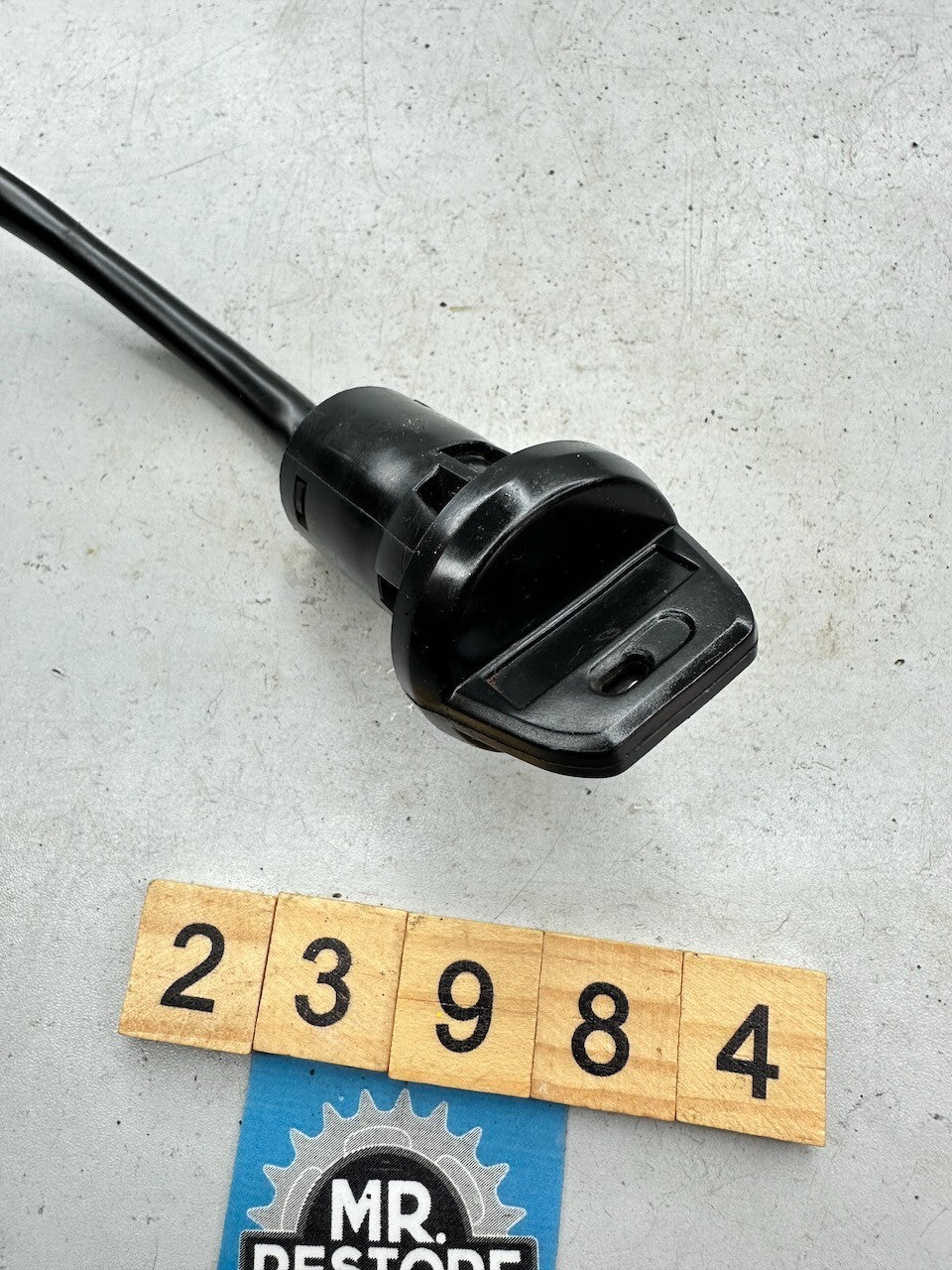 Thumpstar Hunge 10 110 - Ignition On/Off Switch