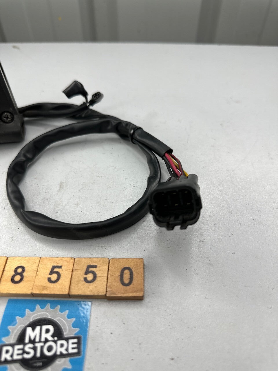 Kawasaki Z1000 ZR1000 Z750 ZR750 ER650 R/H Handlebar Switch 46091-1891