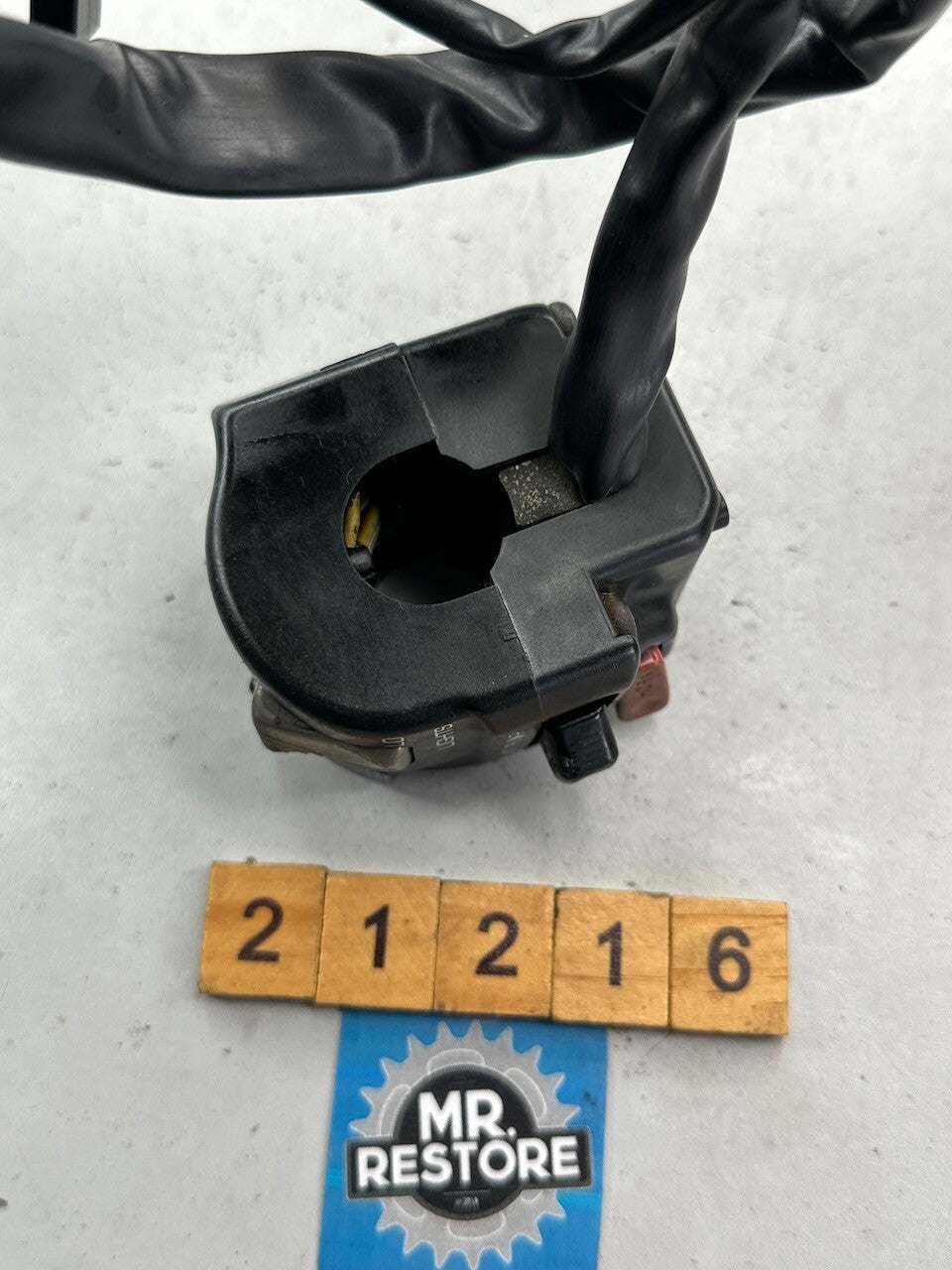 Yamaha XJ600 YZF600 FJ1200 L/H Handlebar Switch
