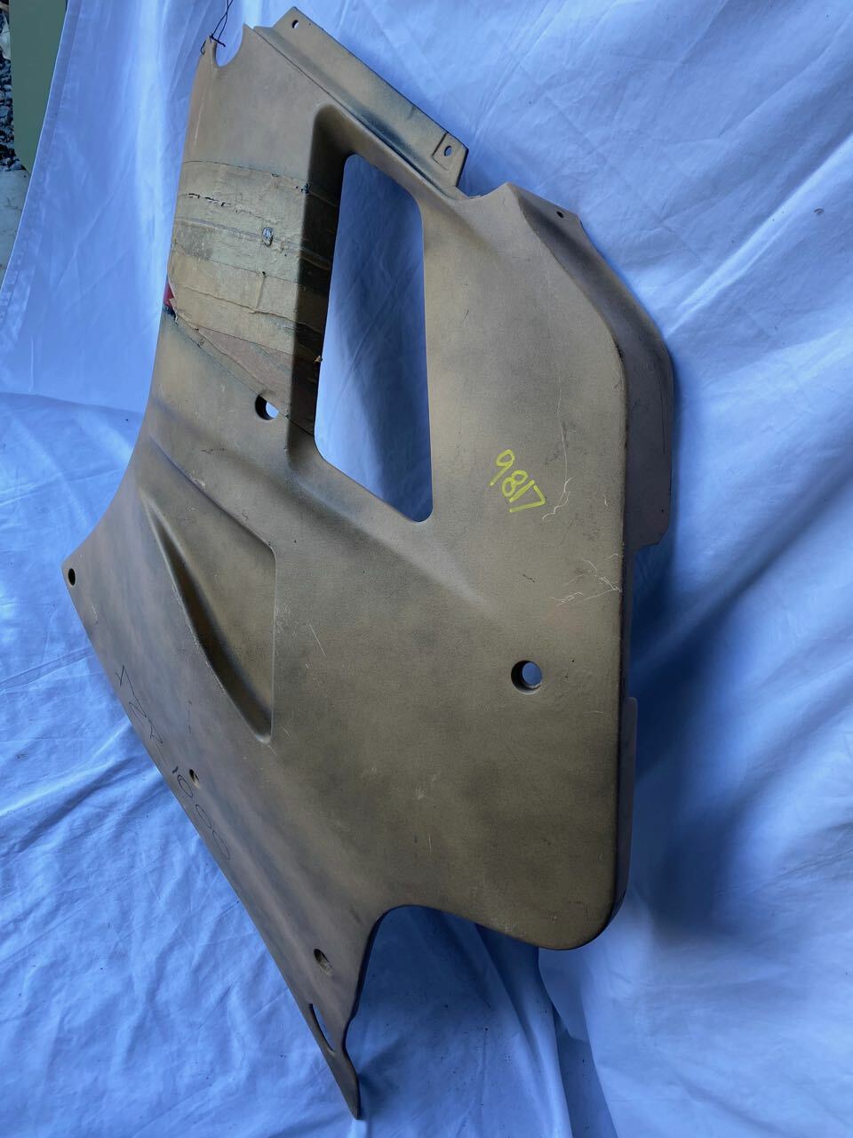 Yamaha FZR1000 EXUP L/H Side Panel - 3GM-2835J (REPAIRED)