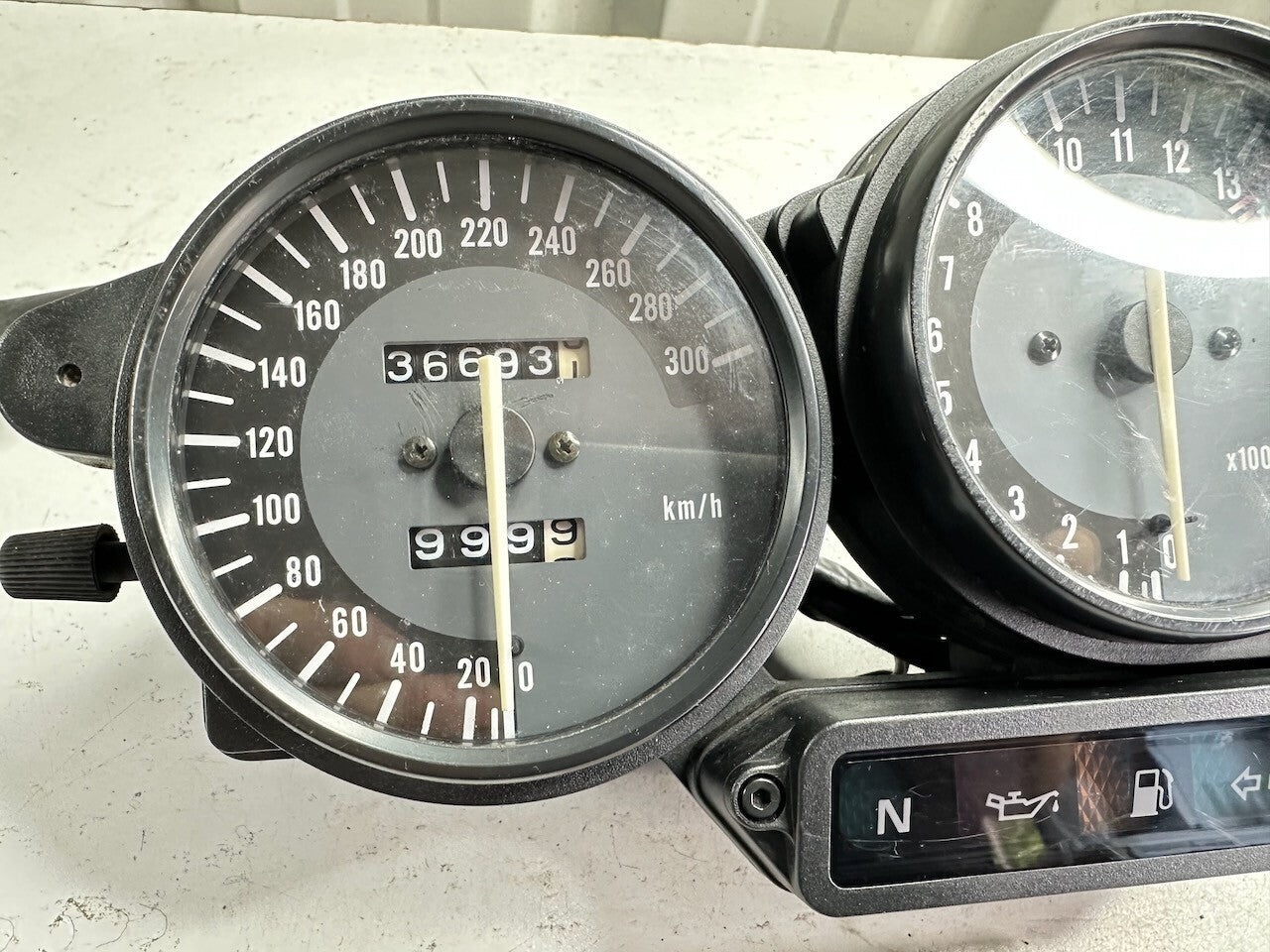 Yamaha FZR600R (late model) KMH Meters Dashboard & Harness