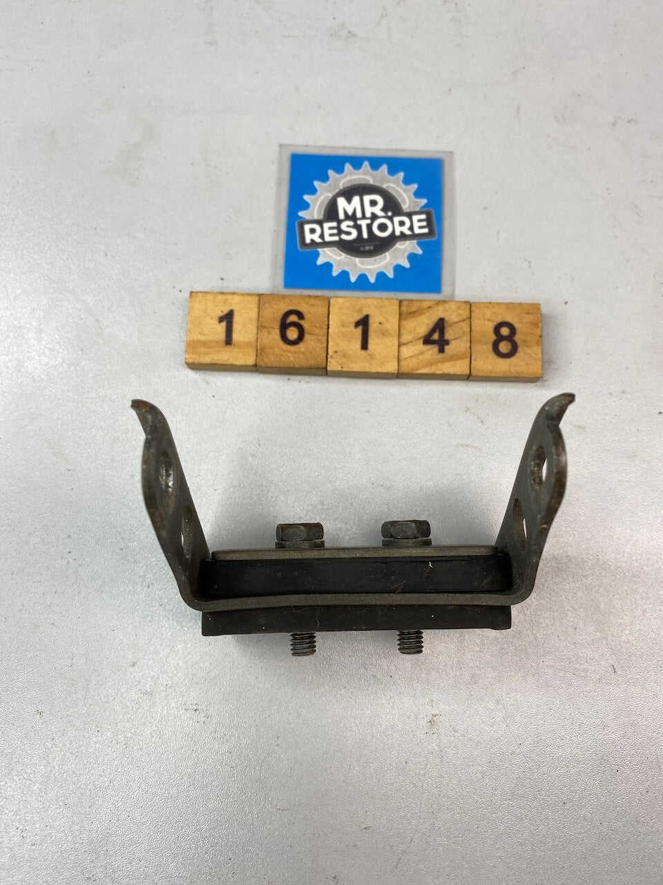 Yamaha FZR1000 FZR400 FJ1200 FZR750 FZR250 Fuel Tank Bracket Assy. 2GH-24191