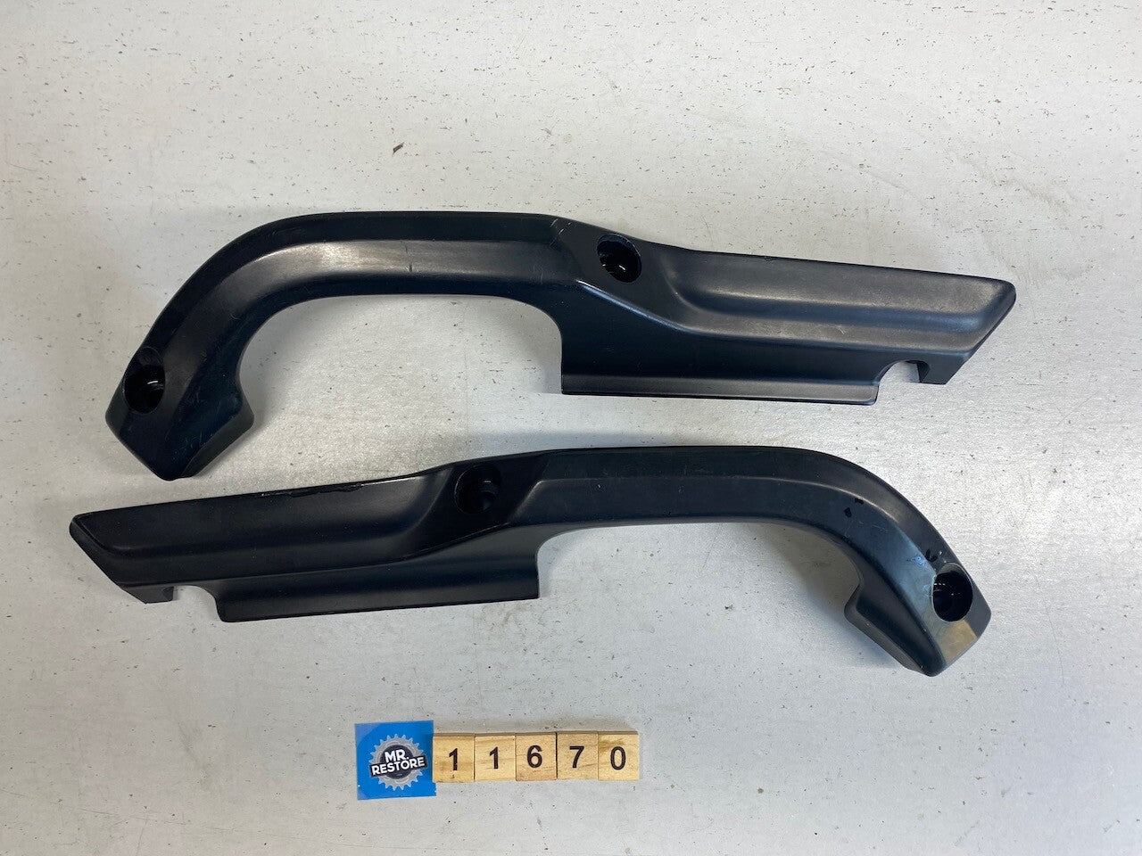 Suzuki GSX1100F Pillion Handles Grab Rails (Pair) 46211-48B10 & 46221-48B10