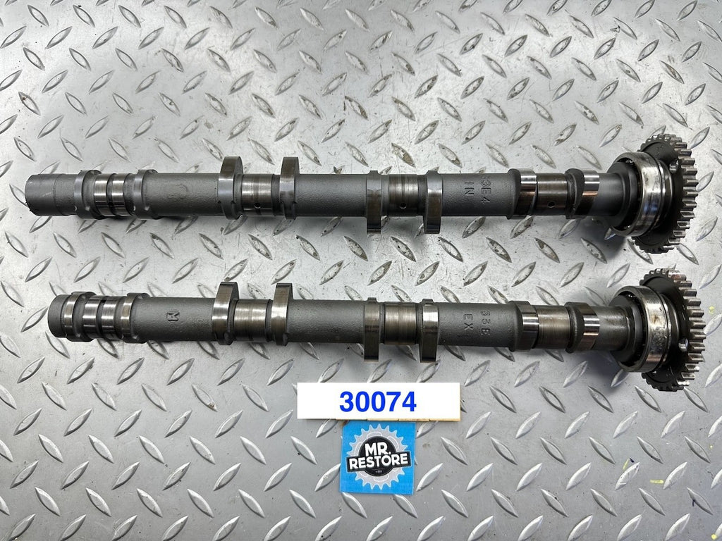 Suzuki GSXR750 1996-1999 Pair of Camshafts 12710-33E40 12720-33E40