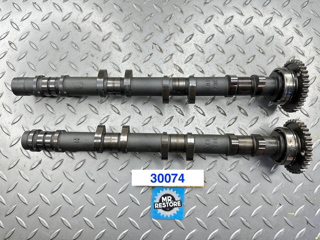 Suzuki GSXR750 1996-1999 Pair of Camshafts 12710-33E40 12720-33E40