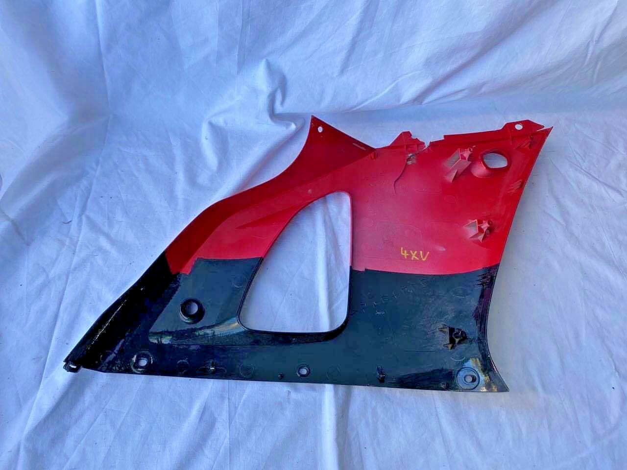 Yamaha R1 YZF 98-01 R/H Fairing Panel Mid 4XV-2835U-00 Red