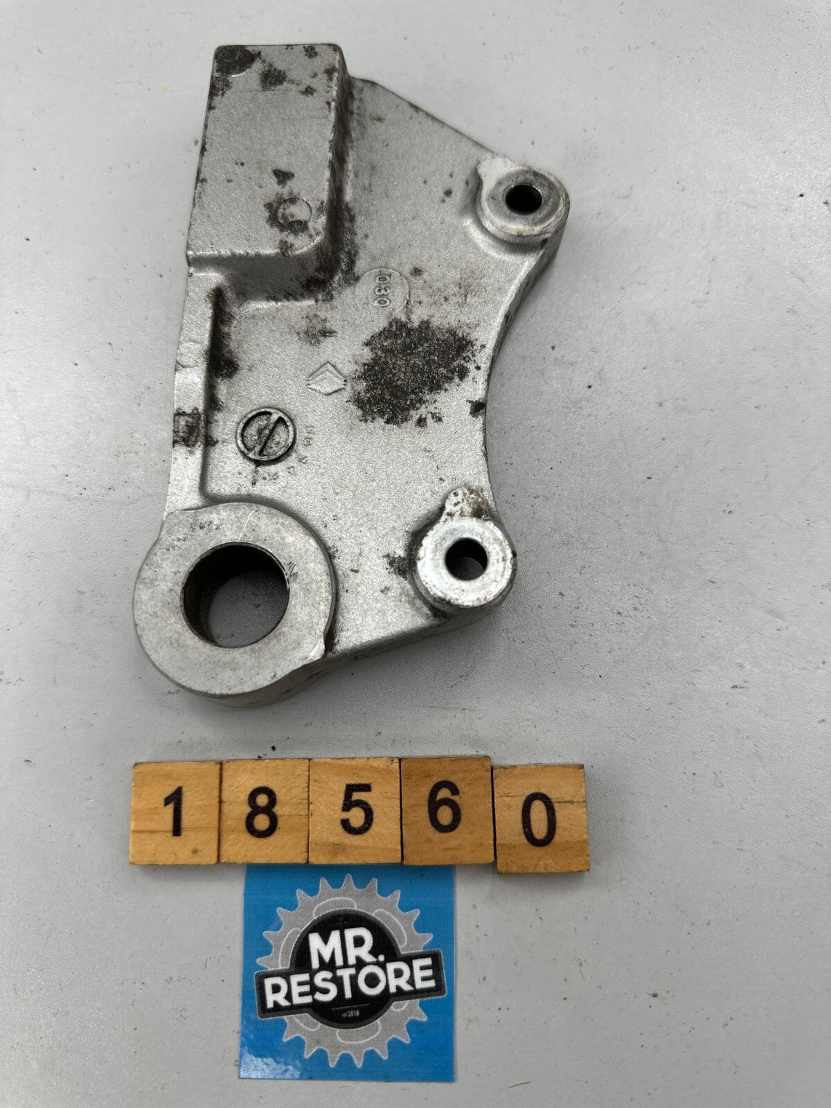 Kawasaki Z750 ZR750 ZX9R Rear Brake Caliper Bracket Holder 43034-1149
