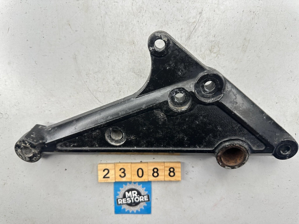 Kawasaki KZ1100 Z1100 KZ750 Z750 KZ650 Z650 Right Muffler Stay Foot Rest Bracket