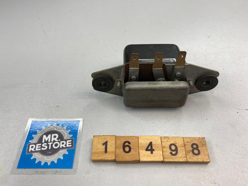 Kawasaki Z650 Z400 Regulator 21066-018