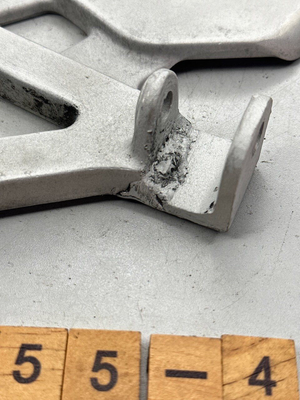Honda CBR250R MC19 L/H Footrest Foot Peg Bracket 50700-KY1
