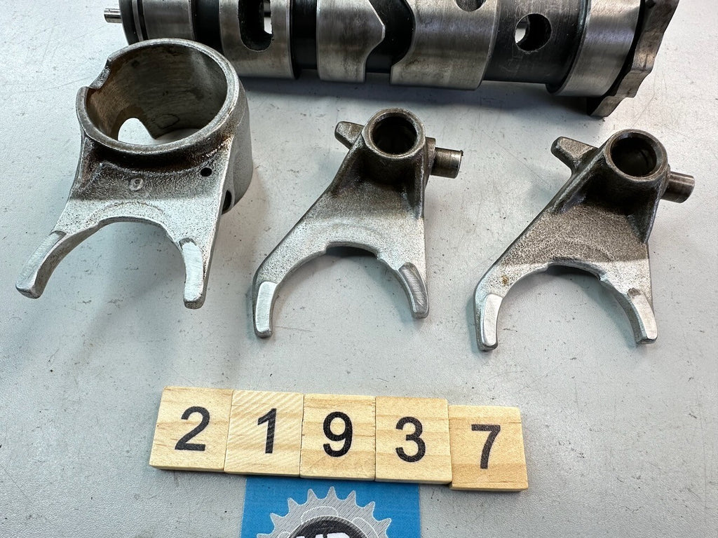 Kawasaki ZX750 GPZ750 Turbo Gear Shift Forks & Drum