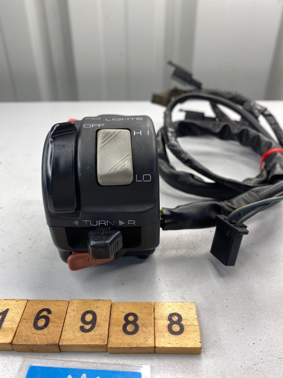 Yamaha FZR1000 1994-95 L/H Handlebar Switch 3LJ-83972 (suits Oceania bikes)