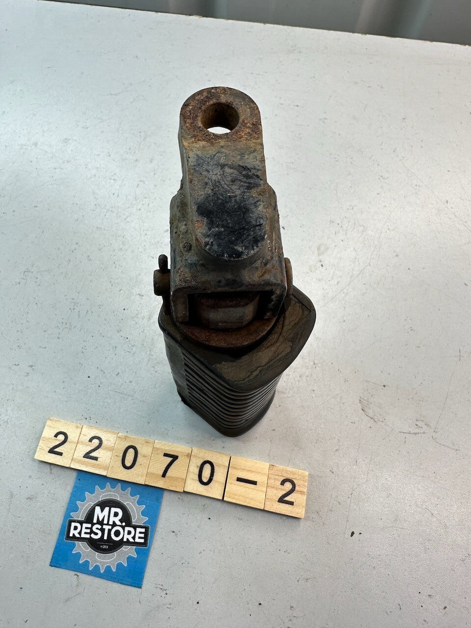 Kawasaki GT550 Z550 Right Riders Foot Rest Peg 34027-1109