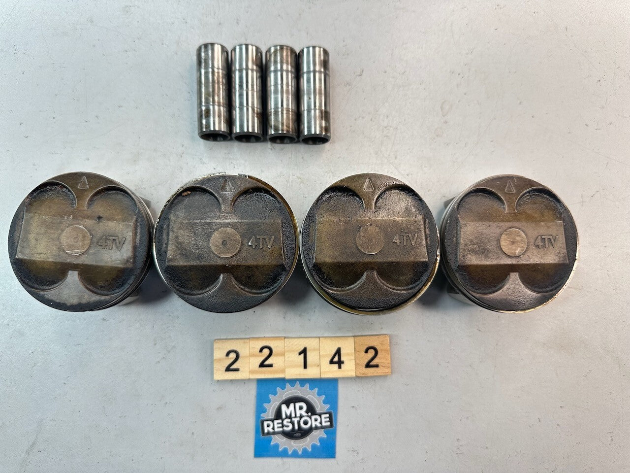 Yamaha YZF600R Thundercat 1996-2007 4TV - OEM Standard Size Pistons x 4