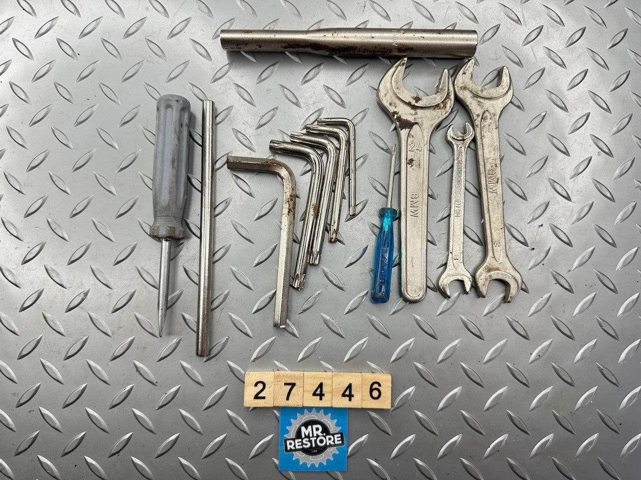 BMW F650GS '99-03' OEM Tool Kit 71117650988