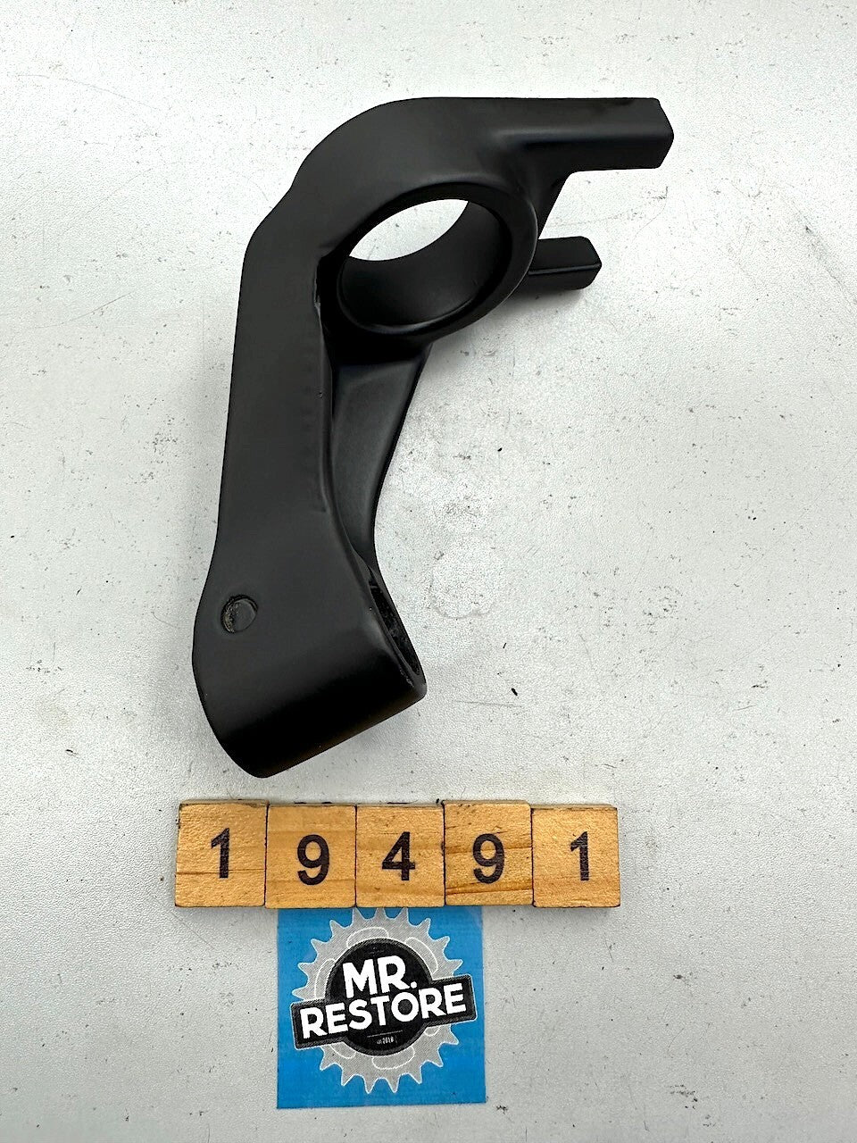 Kawasaki GT550 GT750 L/H OEM Handlebar Holder - Repainted 46012-1028