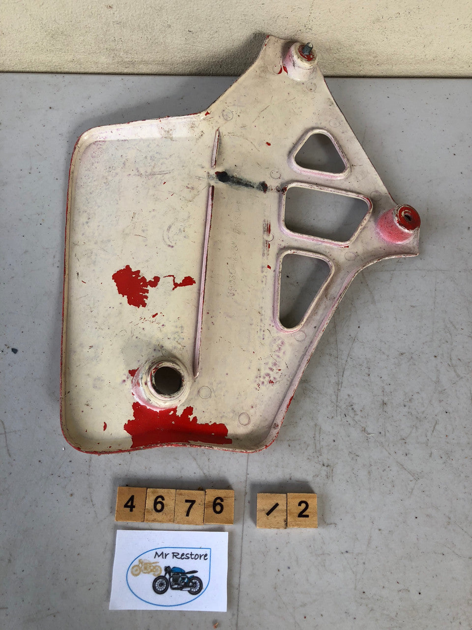 Honda CR125 R 1984 Right Hand Shroud Radiator OEM - 19030-ka3n-7330