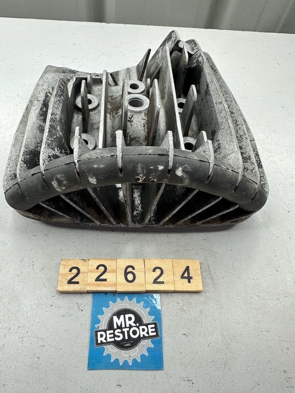 Yamaha DT175E 1978 MX175 1979-81 OEM Cylinder Head (2A7) 2A7-11111-00