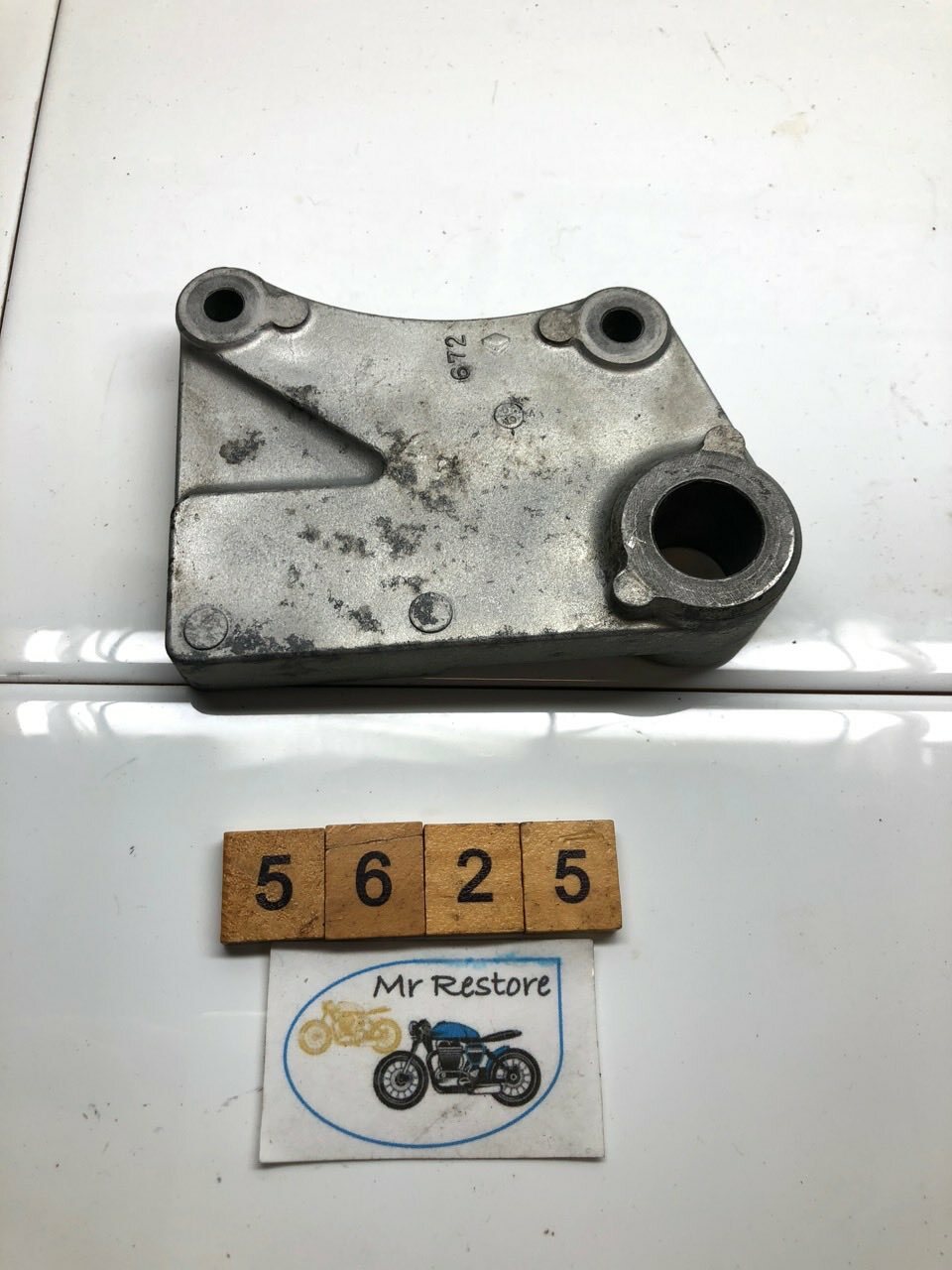 Kawasaki ZX6R ZX600 F3 1995-7 Rear Brake Caliper Holder 43034-1134