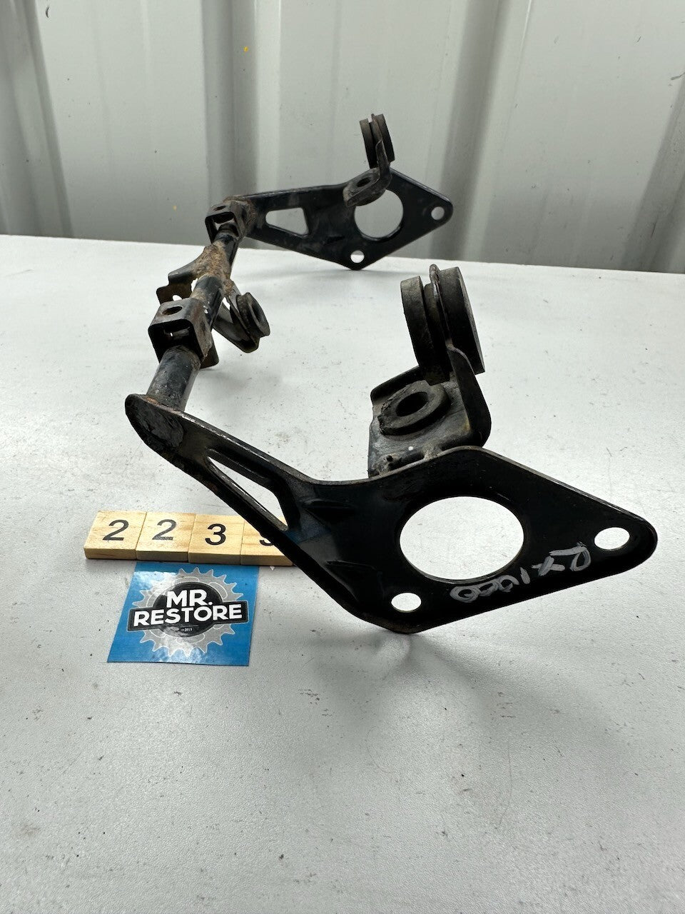 Kawasaki GPZ1000RX ZX1000 1986-88 Oil Cooler Bracket 11044-1198