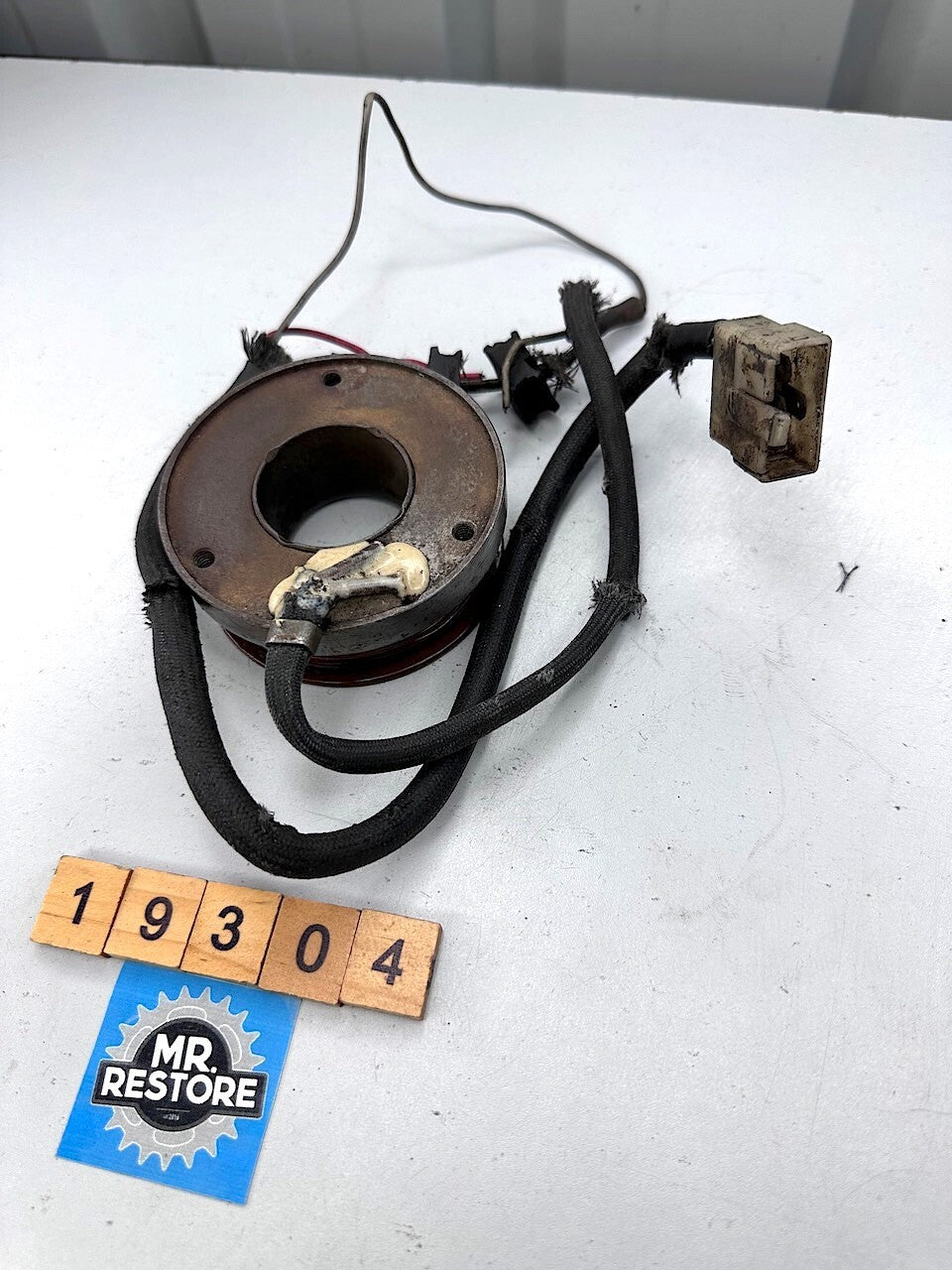 Kawasaki KZ400 1974-77 OEM Field Coil 021250-0540