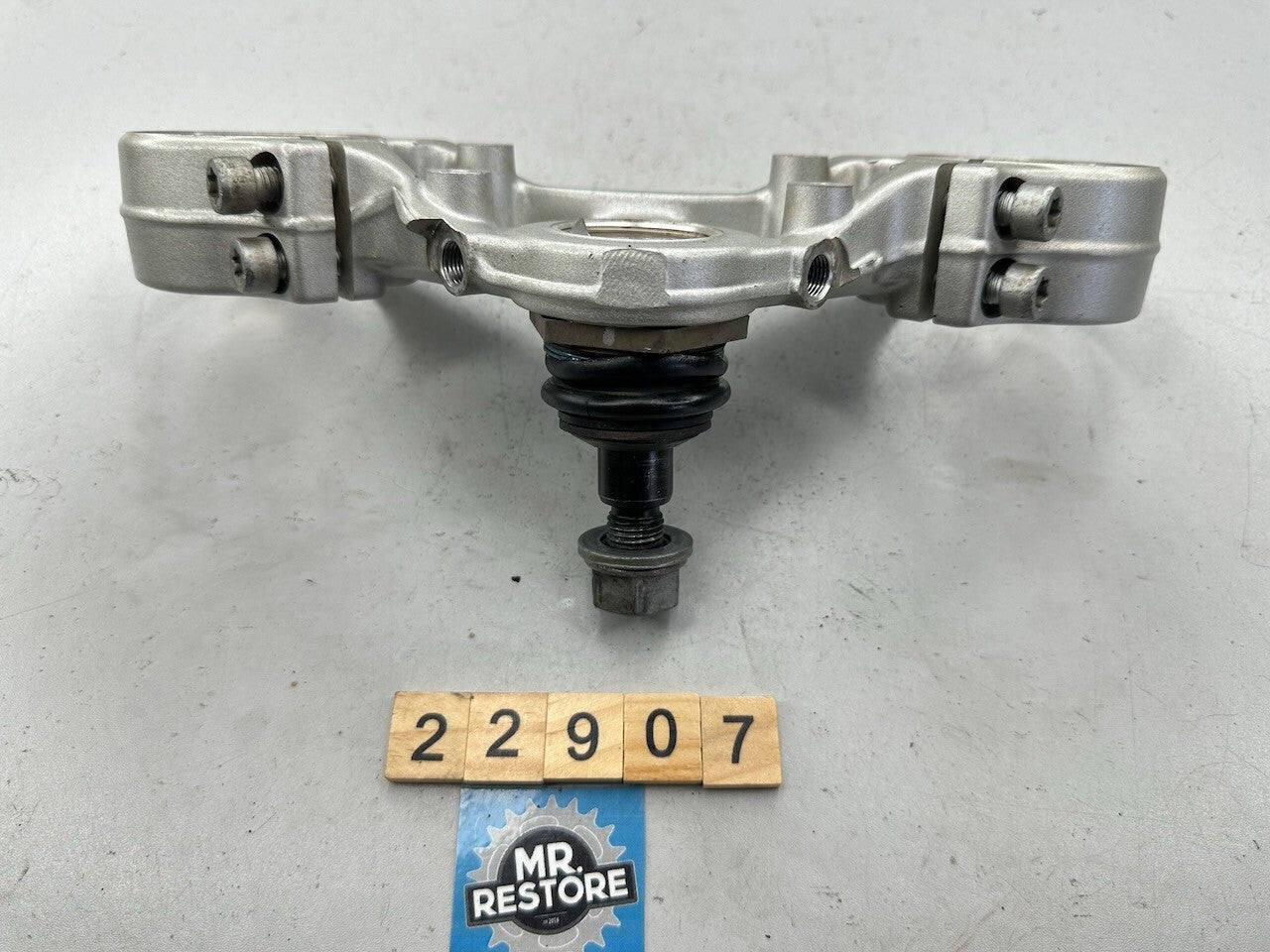 BMW R1200GS ADV '05-13' R1200GS '02-07' Lower Triple Tree Fork Cross Brace Clamp
