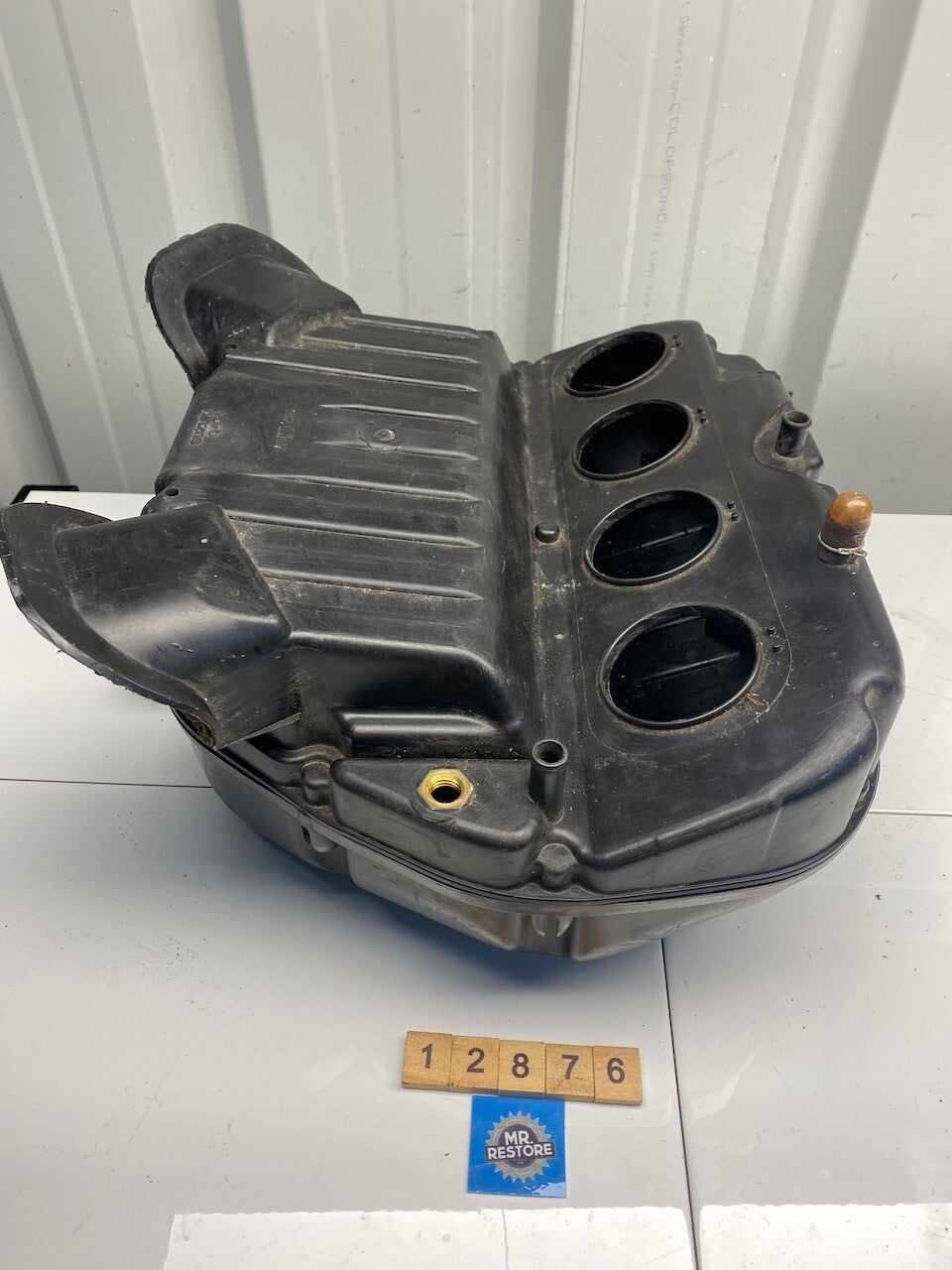 Suzuki GSXR1000 Air Box Air Cleaner 13700-40F00