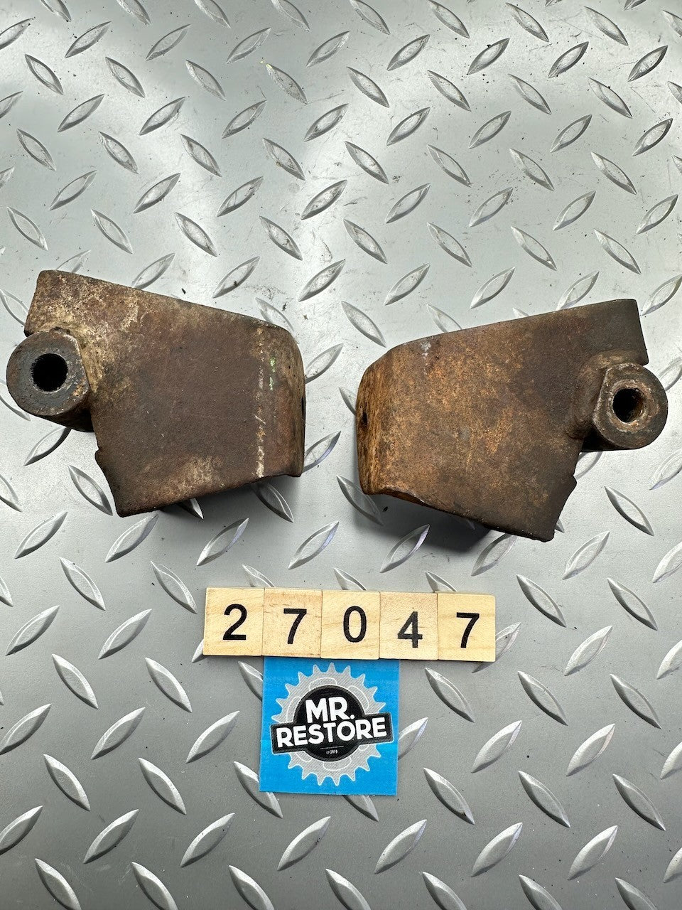 Yamaha AG100 1975 Engine Brackets