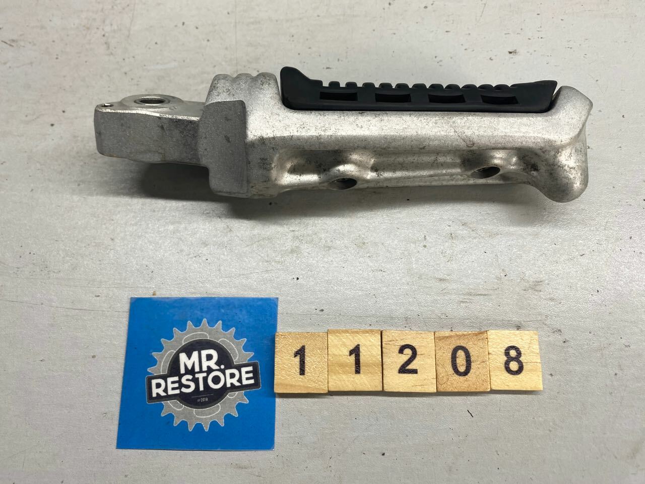 Suzuki GSX250FW Left Hand Footrest & Parts 
