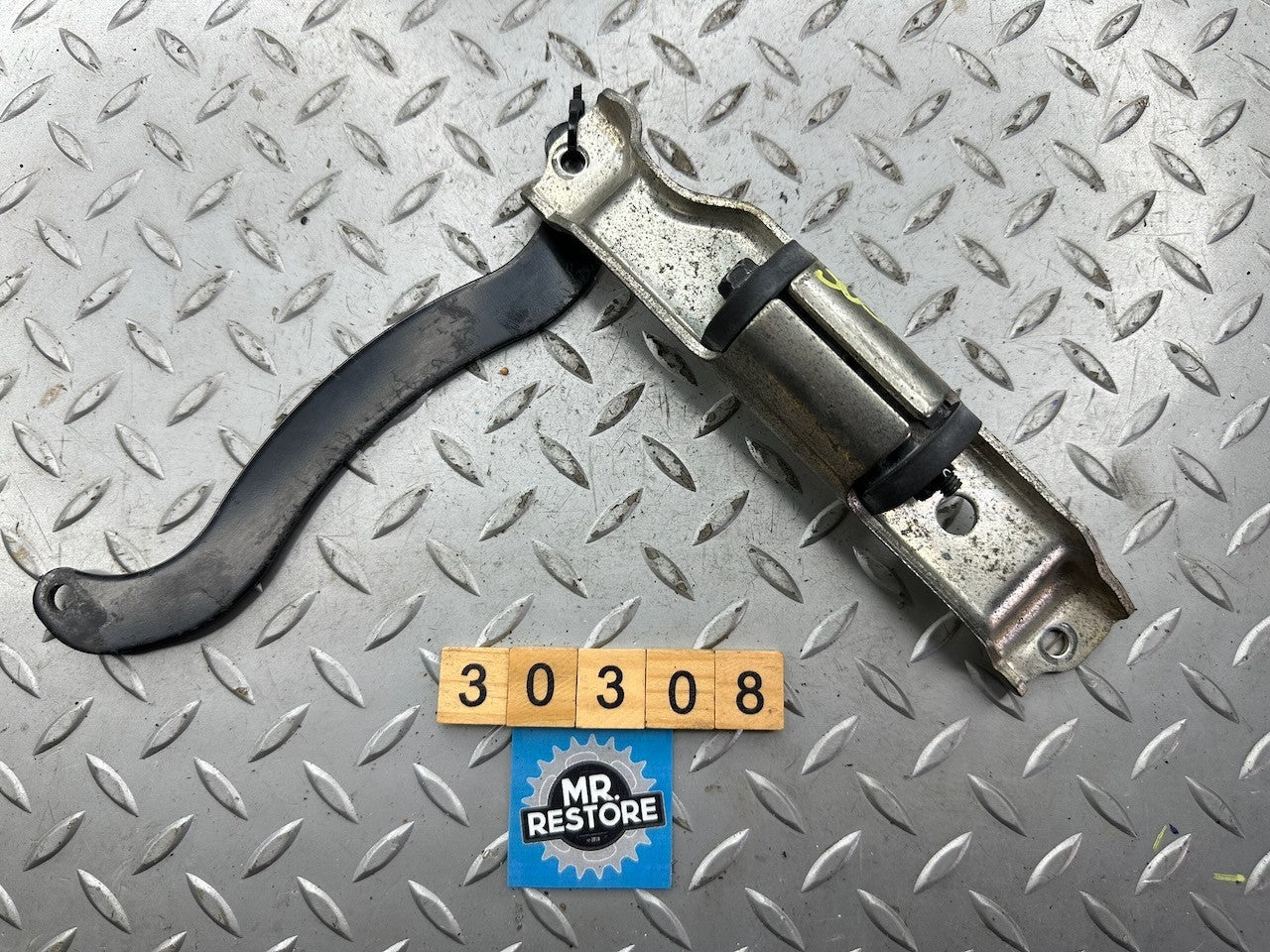 Kawasaki KLZ1000 Versys 1000 2019 Fuel Tank Mount Bracket 32052-0719  39042-0554
