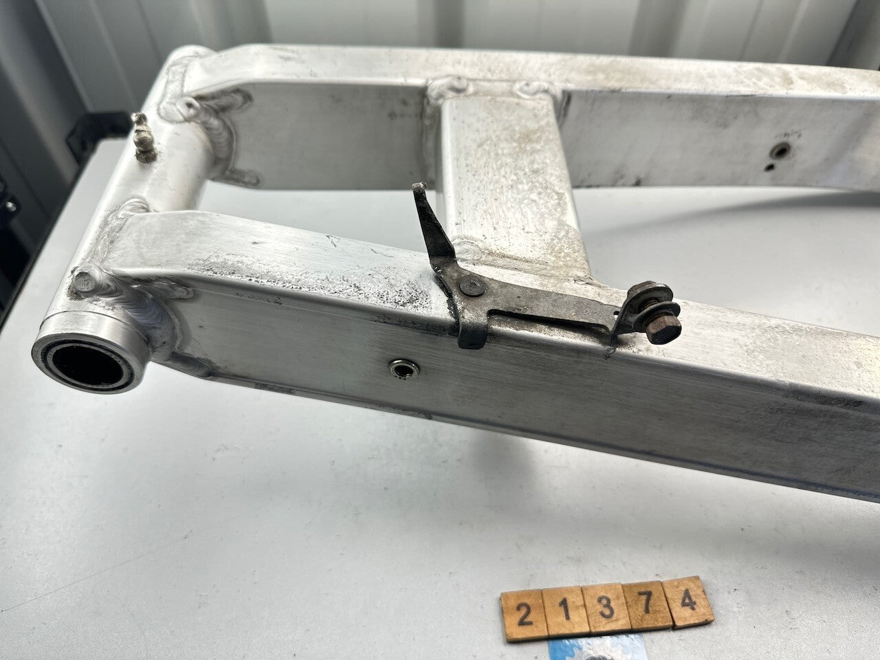 Yamaha TZR250 1987-88 Swingarm 1KT-22110-01